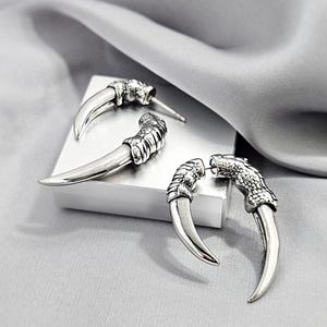 Front and Back Big Dragon Claws Earrings, Cool Surgical Steel Jewelry Gift for Him, Fake Gauges Gothic Earring for Men, Punk Ear Jacket Claw