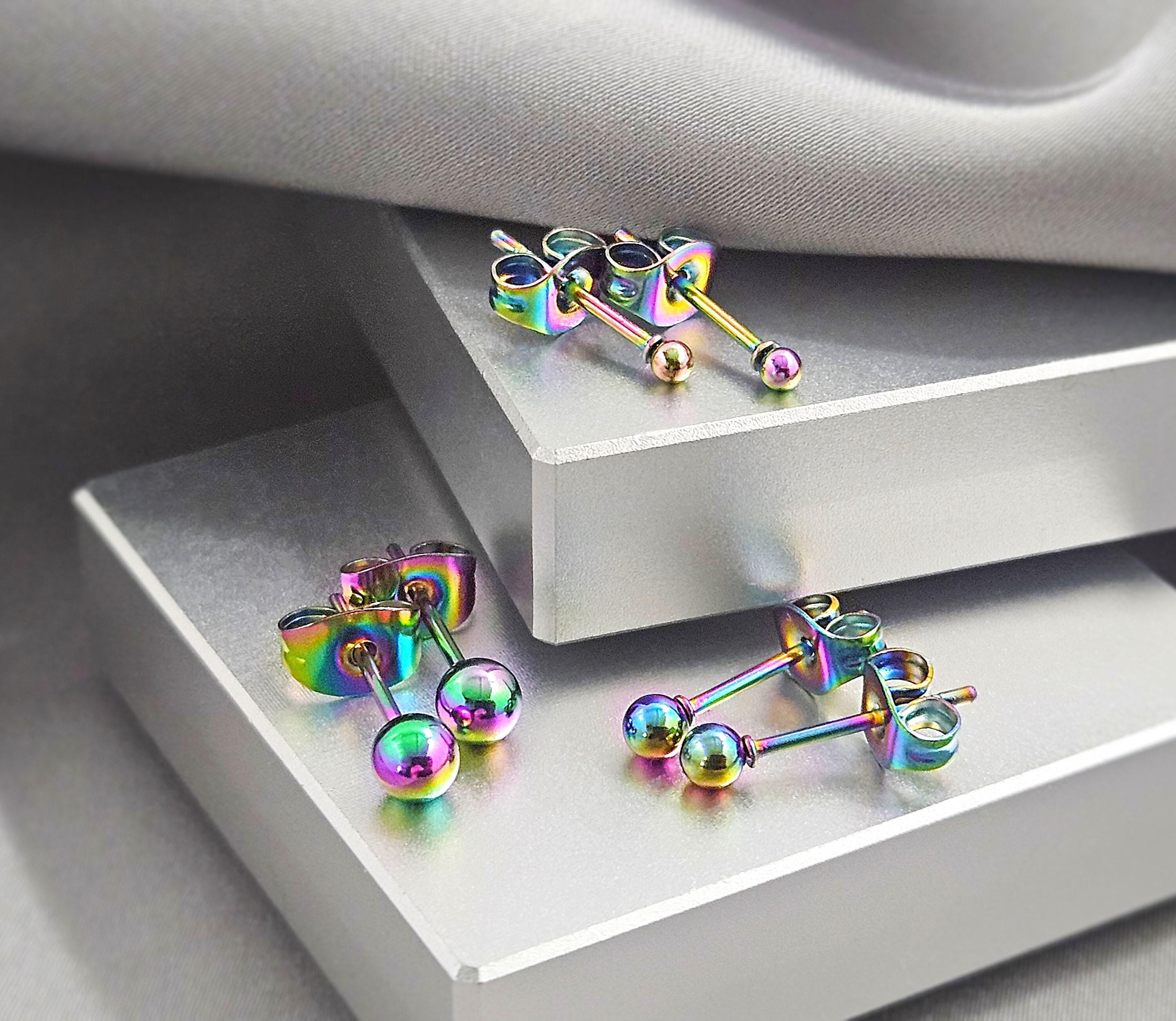 Pendientes de botón con bolitas pequeñas de arcoíris, geométricos de acero quirúrgico iridiscente, minimalistas y delicados, regalo de joyería.