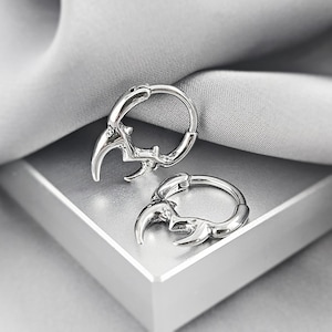 Cyber Tooth Small Hoop Earrings Surgical Steel Witchy Gothic Hoop Earrings Jewelry Gift Cyberpunk Cartilage Septum Daith Helix Hoop Ring