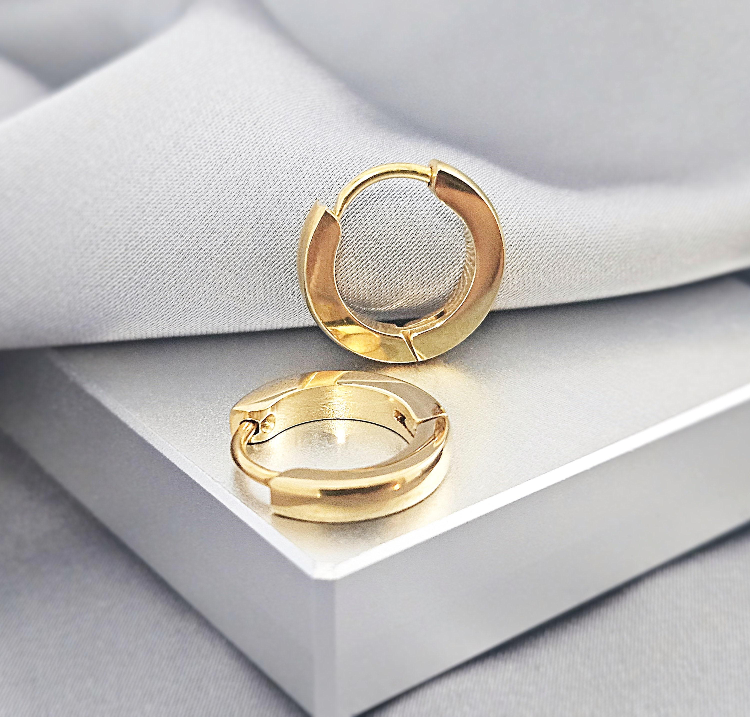 Lanyjewelry Rainbow IP Stainless Steel Small Dome Hoop Huggie Earrings – Clip-On, Circle Shape