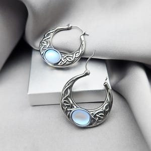 Celestial Blue Moon Celestial Knot Hoop Örhängen Unika Keltiska Smycken Gåva Kirurgiskt Stål Irländsk Gåva Boho Halvmåne Chunky Hoop Örhänge
