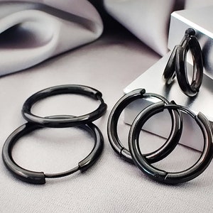 2.5MM Classic Black Hoop Earrings, Simple Black Surgical Steel Plain Huggie Hoops, Clicker Snap on Plain Hoop Earrings Jewelry Gift