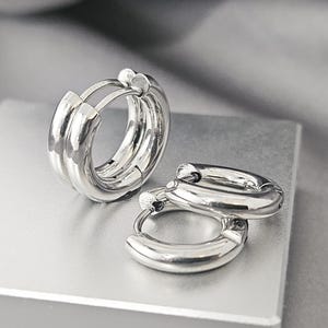 3MM Classic Huggies Hoop Earrings Simple Surgical Steel Huggie Hoops, Clicker Snap-on Small Hoop Earrings Men Jewelry Gift Cartilage Hoops