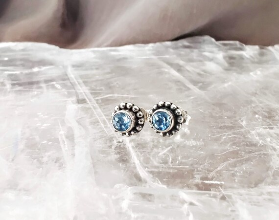 Sterling Silver Aquamarine Flower Birthstone Stud Post Earrings Sterling Silver Aquamarine Flower Birthstone Stud Post Earrings