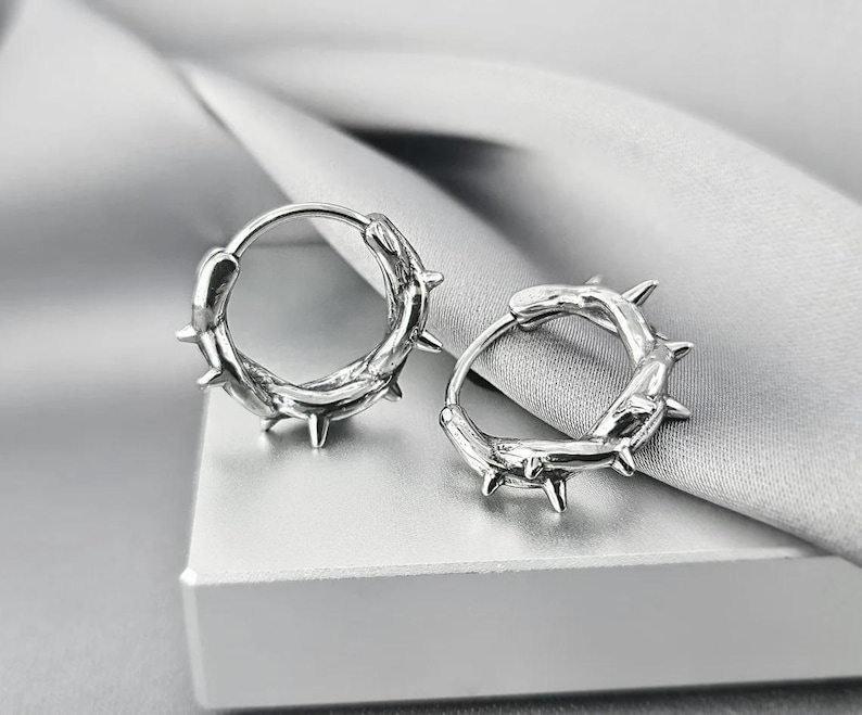 Barbed Wire Small Steel Hoop Earrings, Cool Edgy Emo Gothic Hoop Earrings for Men, Surgical Steel Boho Grunge Punk Jewelry Gift for Him Thorn/1PAIR