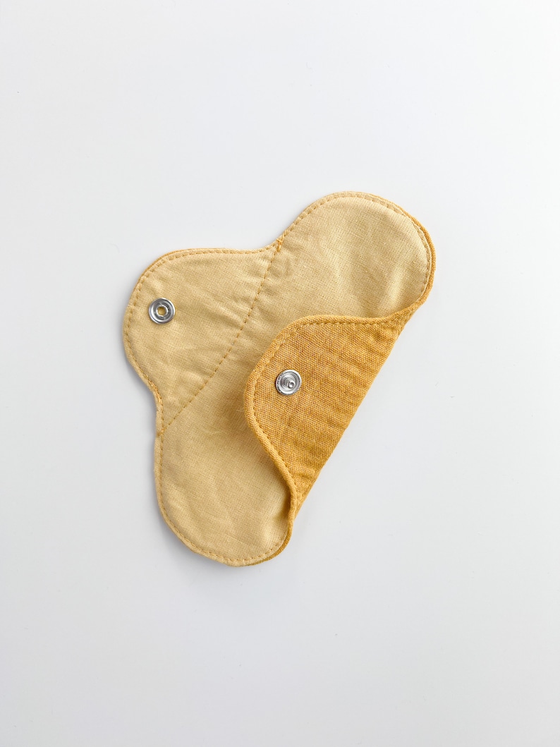 Protectores reutilizables, slipeinlagen, slipeinlagen waschbar, pantyliners de tela, almohadillas de tela, forros de tela, toallas sanitarias lavables flujo de luz mustard yellow