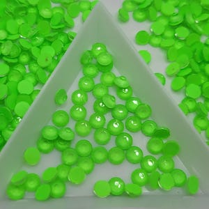 Lime Neon Glass Flatback Rhinestones | Craft rhinestones | Bling 3MM-SS12 | 4MM-SS16 |5MM-SS20 | DIY, Nail Art, Tumbler | 1440 per bag