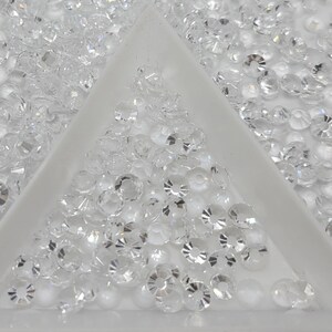 Glass Flatback Rhinestones: Transparent Clear