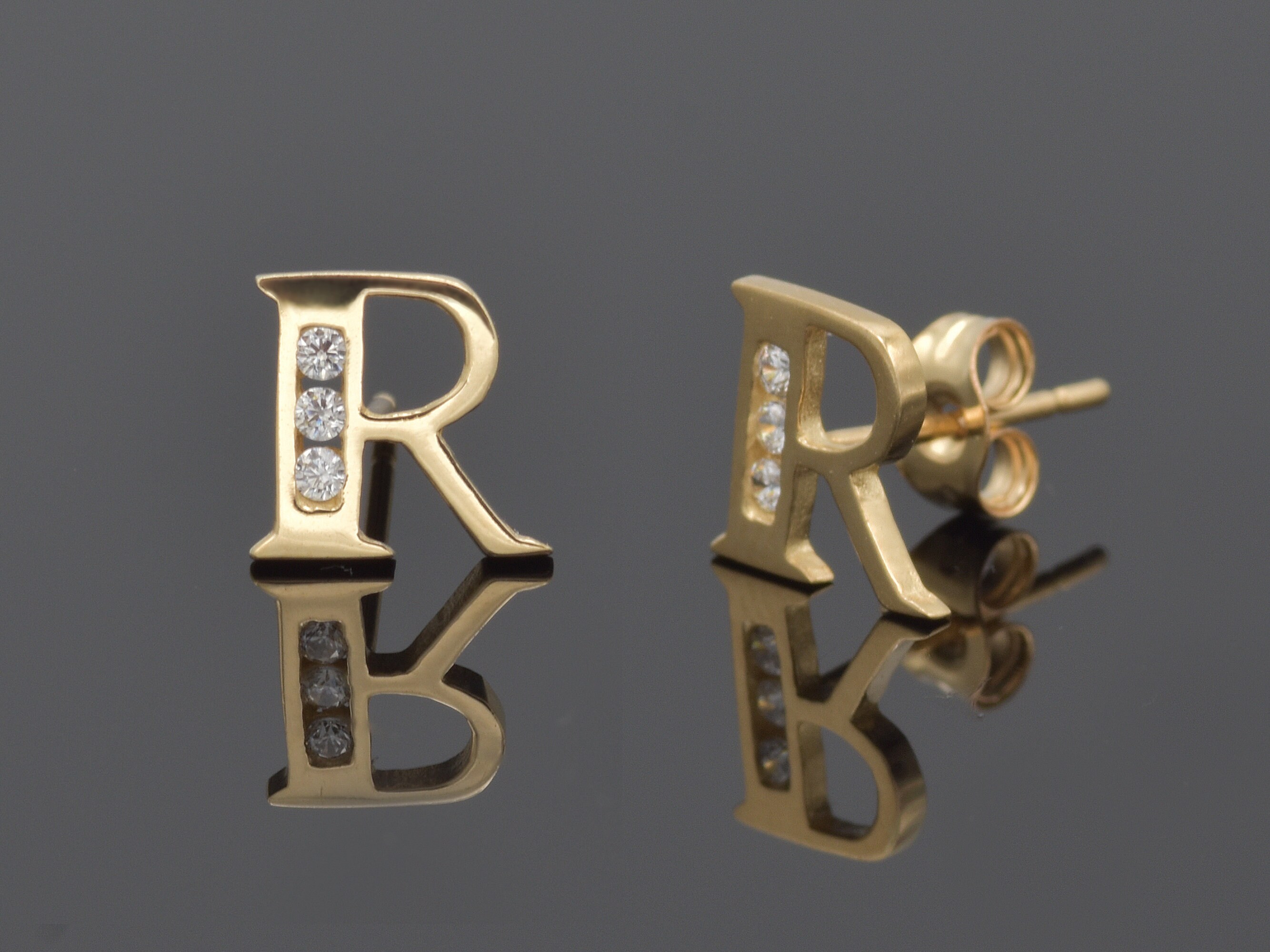 iPhoneアクセサリー ROURS NUMBER STUD Web限定】Premium Leather Studs Case for iPhone 13 mini