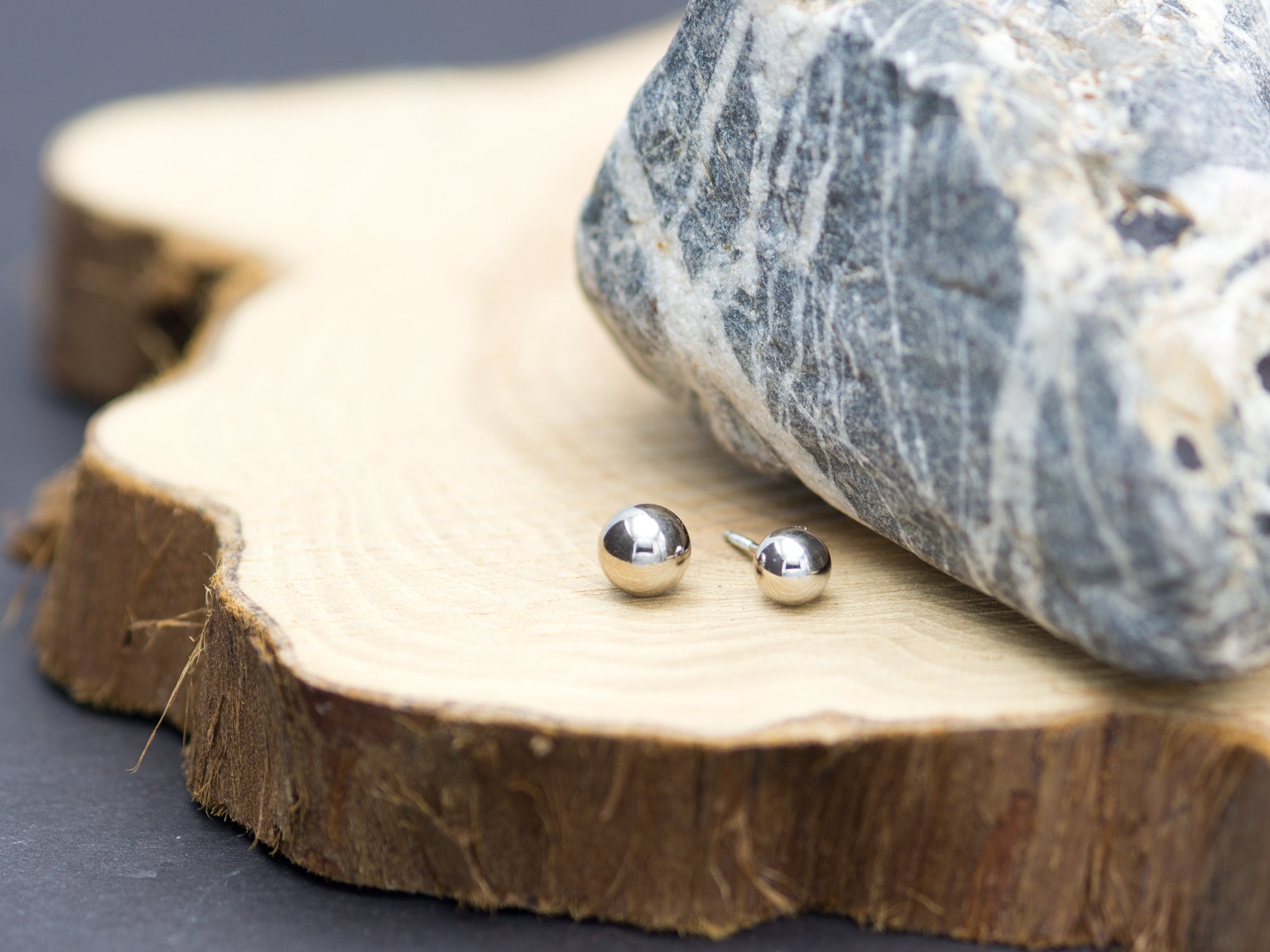 【VINTAGE HOLLYWOOD】Petit Ball Earrings〜ピアス★2022秋 14K Gold Round Ball Earrings / Solid Yellow, White Gold