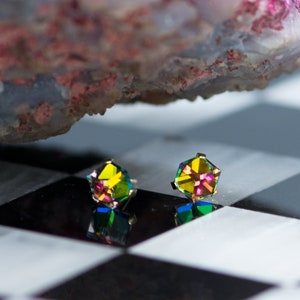 Prizm cube 14k solid gold stud earring/changes color