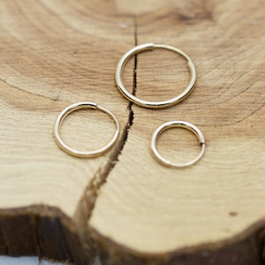 Everyday 14K solid Yellow /White Gold hoop Earrings, rounded hoop, Huggie Endless Hoop Earrings infinity twist closure, Classic Dainty gift