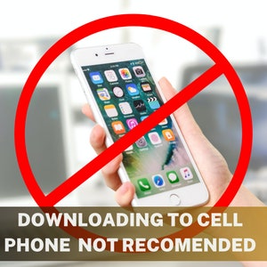 Pu&ograve; includere: Un cerchio rosso con una linea diagonale che lo attraversa, a simboleggiare un divieto. Una mano tiene uno smartphone bianco con uno schermo luminoso che mostra diverse icone di app. Il testo sotto l'immagine dice "SCARICARE SU TELEFONO CELLULARE NON CONSIGLIATO".