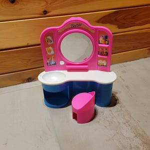 Barbie Vintage Beauty Center Mattel 1991 Pink Blue