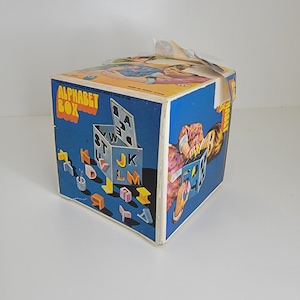 Vintage Alphabet Box Set Cube Plastic Learning Blocks Letters Game