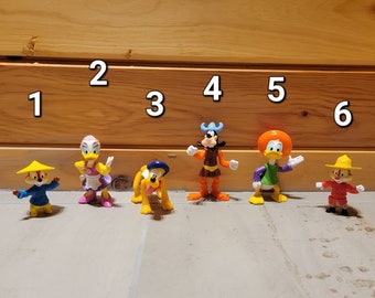 Figure Disney Vintage Epcot Center Chip and Dale Donald Duck Daisy Duck Goofy Pluto McDonalds Toy