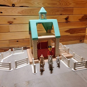 Little Tikes Horse Stable Barn Dollhouse Jockeys Horses