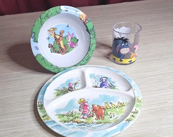Winnie the Pooh Plate, Pooh's Picnic Plate, Winnie the Pooh 8 Inch