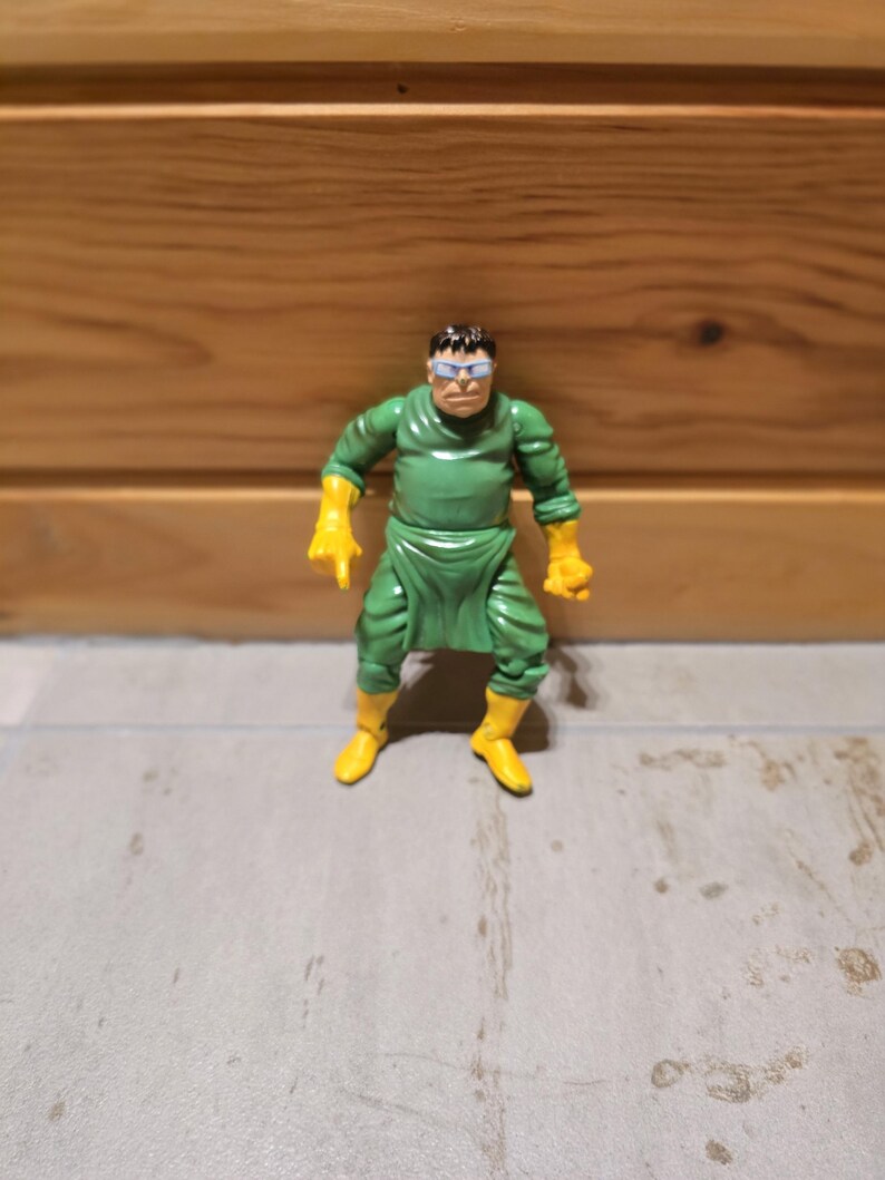Spider-Man Spider Power – Doctor Octopus Action Figure 12 cm (5") Toy Biz 1999 Vintage image 11