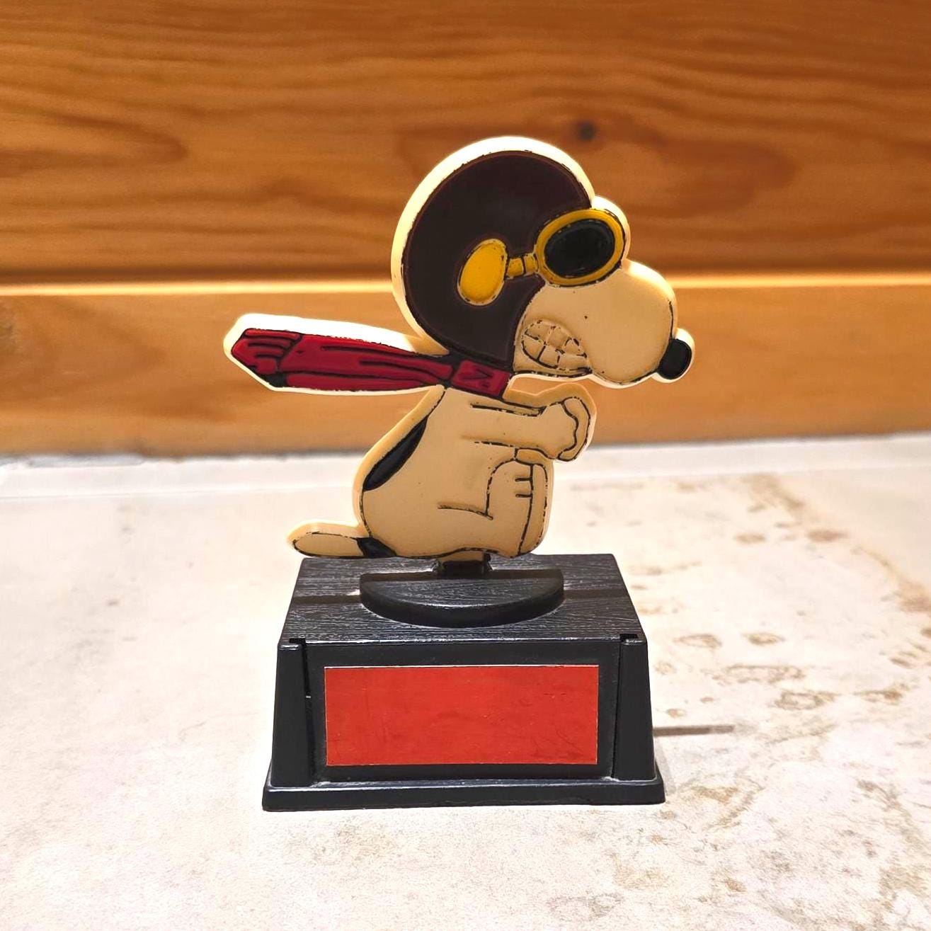 Vintage Snoopy Trophy - Etsy Canada