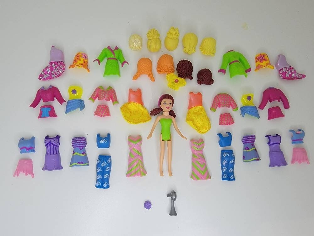 Magnetic polly pocket dolls hotsell