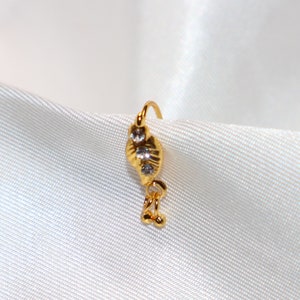 Pointy Gold Leaf Nose Ring