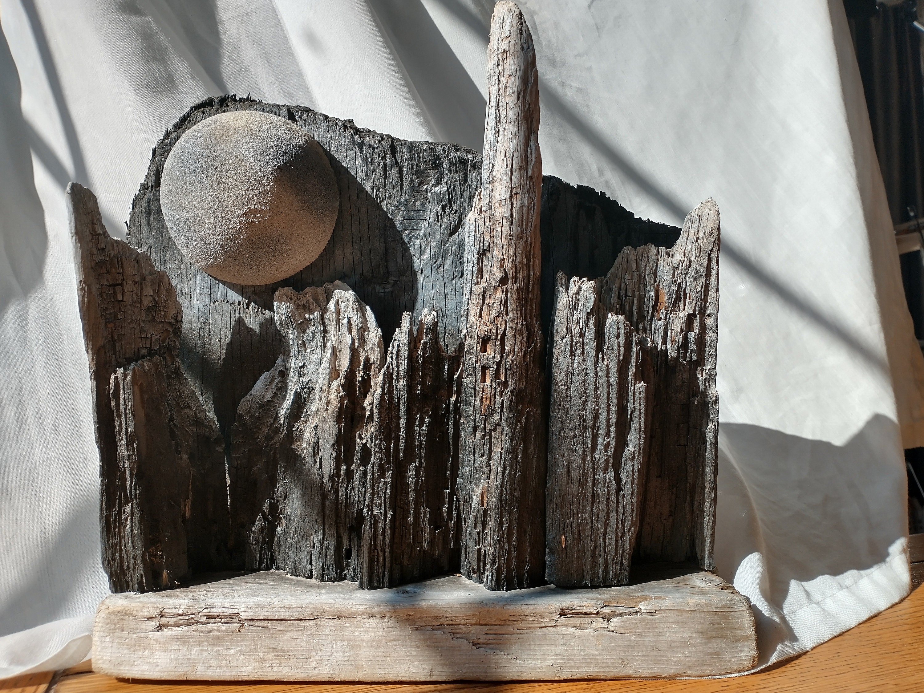Microzen Microzen 2022 Series 20 One-of-a-kind Sculptures. 2/20 Peeks Kill 11w ...