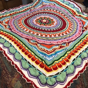 Sommer Mandala Quadrat Teppich/Decke/Überwurf Häkelmuster, Wohndekor, leuchtende Farben, Teppich häkeln, Decke häkeln, Überwurf häkeln, Mandala Teppich