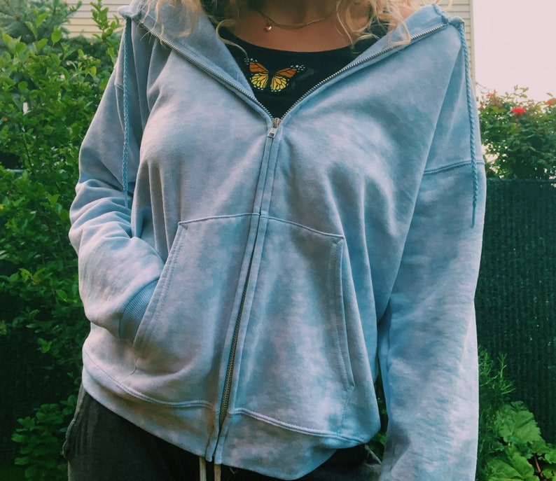 blue tie die sweatshirt