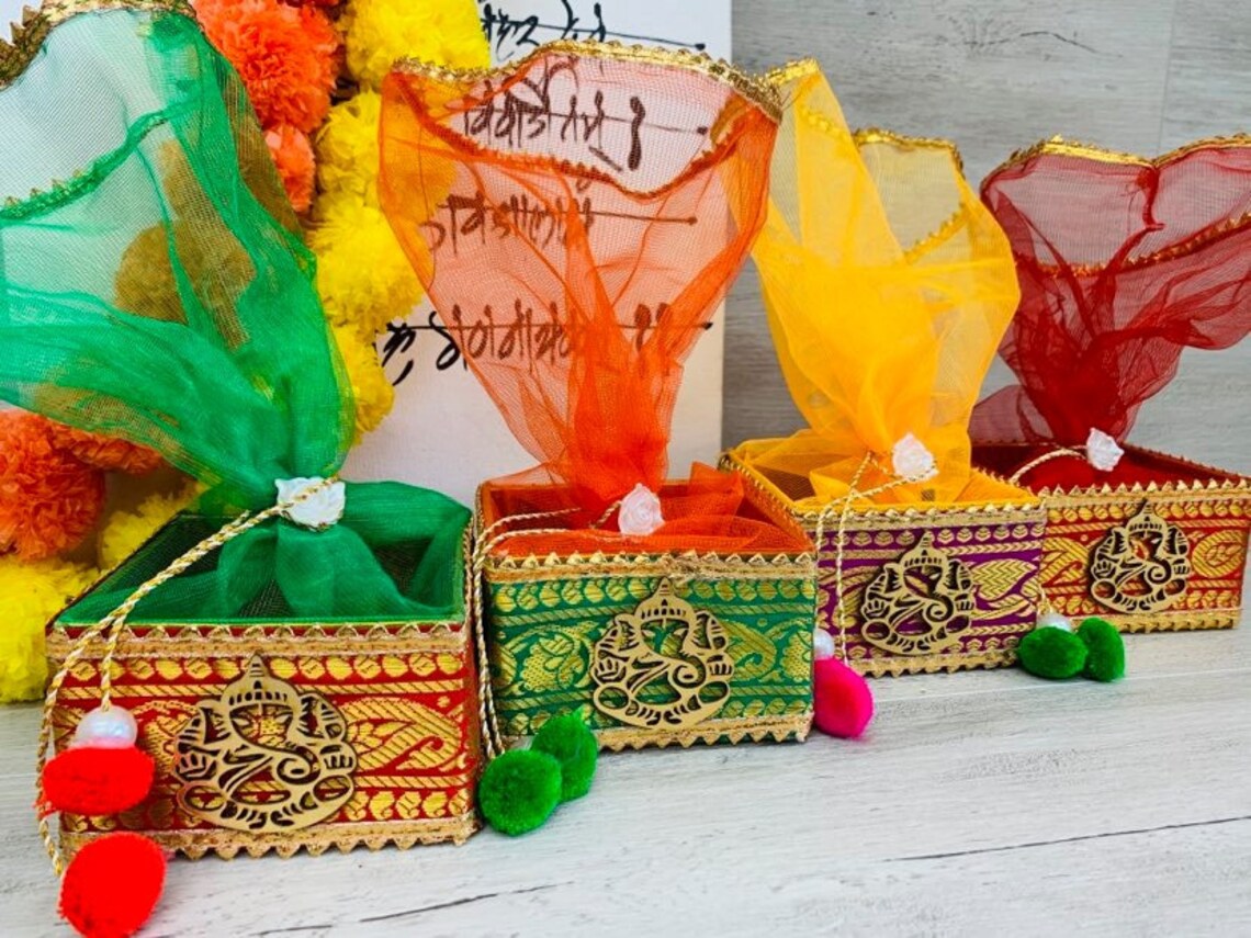 Mithai/gift Boxes / Indian Wedding Gift Favours / Mehndi Gift Etsy UK