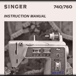 Può includere: Immagine in bianco e nero di una macchina da cucire Singer 740/760 con il titolo del manuale di istruzioni. La macchina è bianca con un logo Singer nero e un quadrante nero con numeri.