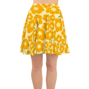Hippy Orangeflower Pattern on Yellow - AOP Skater Skirt. Bright and sunny party skirt with a 60&#39;s & 70&#39;s groovy hippy, retro floral style!