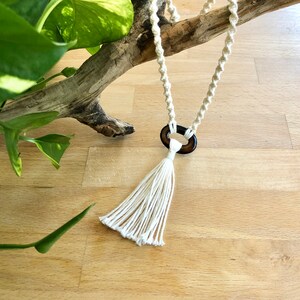 Makramee Halskette mit Anhänger Quaste | Boho inspirierter Schmuck | Unikat | Handgefertigt