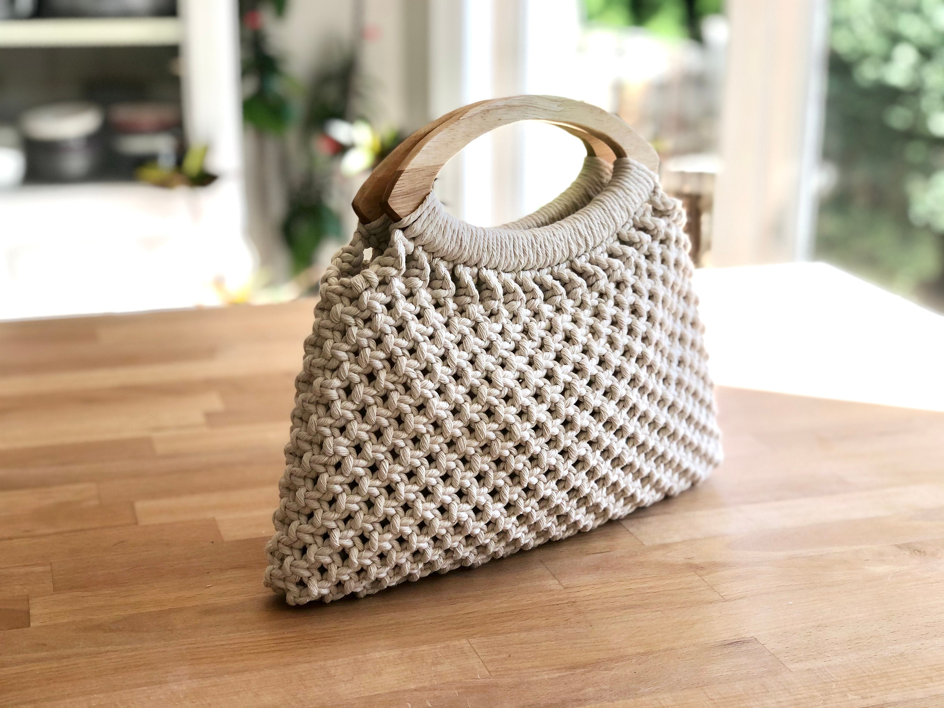 How to make a Macrame hand bag | Macrame bag new design | sangitas craft -  YouTube