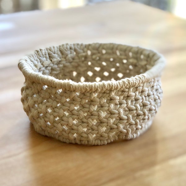 Macrame basket (small) | Macrame bowl | Boho inspired home decor | Unique gift idea