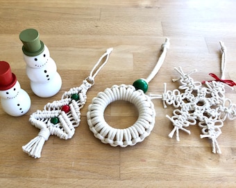 Handgemachter Makramee Weihnachtsschmuck: Baum, Kranz, Schneeflocke (3er Set)