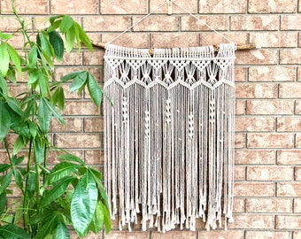 Großer Makramee Wandbehang: Boho Home Decor mit Ast
