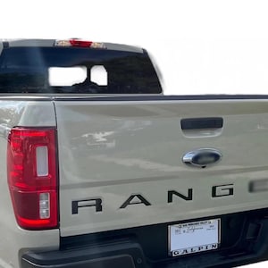 Mejora tu estilo con calcomanías para el portón trasero de Ford Ranger 2019-2023