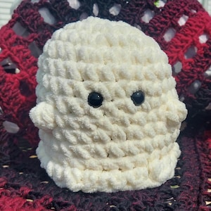 Cute Ghost Plush | Spooky Amigurumi Toy | Perfect Halloween Gift for Kids & Adults