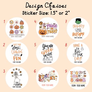 Op de afbeelding: Negen verschillende Halloween-stickerontwerpen met verschillende griezelige thema's. Elke sticker heeft een andere illustratie en de tekst "Van: Uw naam". De stickers zijn verkrijgbaar in twee maten: 1,5 inch of 2 inch.
