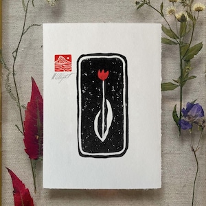 Single Tulip flower floral plant linocut red black petite blockprint art print, hand-carved blockprint tiny Tulipa wall art on matte paper