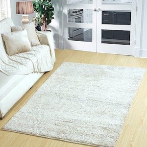 Handwoven wool carpet