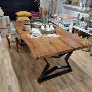 Live edge eettafel teruggewonnen enkele plaat, vergadertafel gemaakt van mangohout massief blad 203 cm lengte 106 cm ca