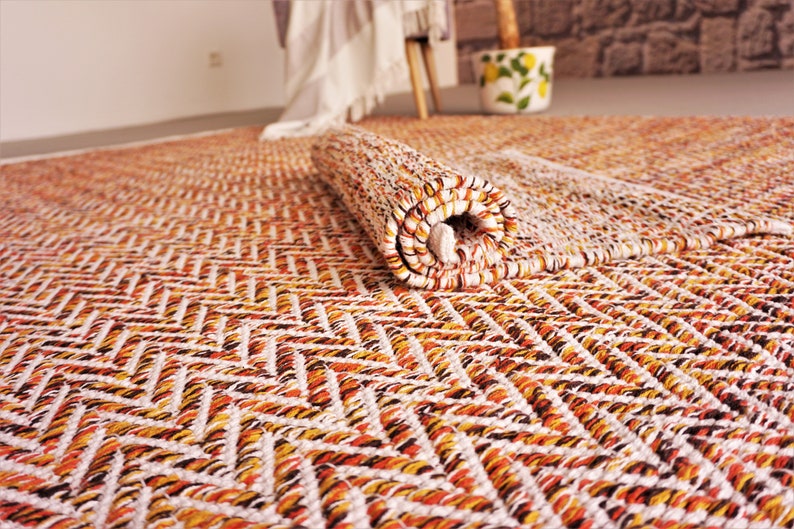 Hand-woven rug made of Scandinavian cotton Multi-colored zigzag pattern handmade rug made of cotton Reversible orange and white carpet image 3
