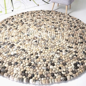 Felt Pom Poms Rug - Natural Felt Pom Poms Rug - Ball of Wool Rug to Brighten Any Living Room Floor - Felt Ball Round Mat