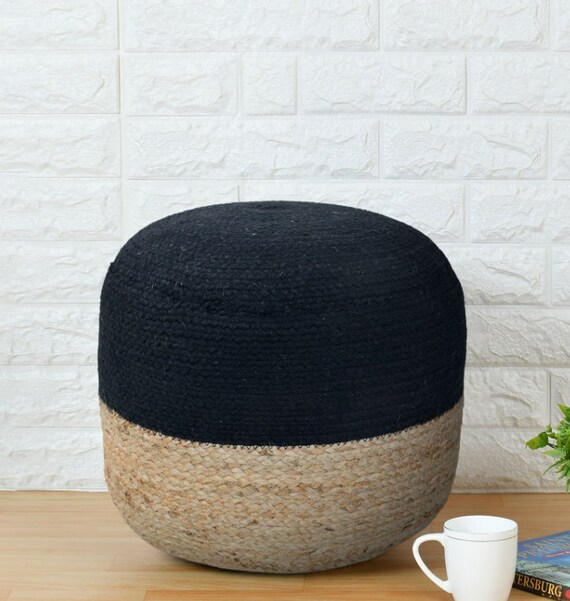 Sari pouf 2024