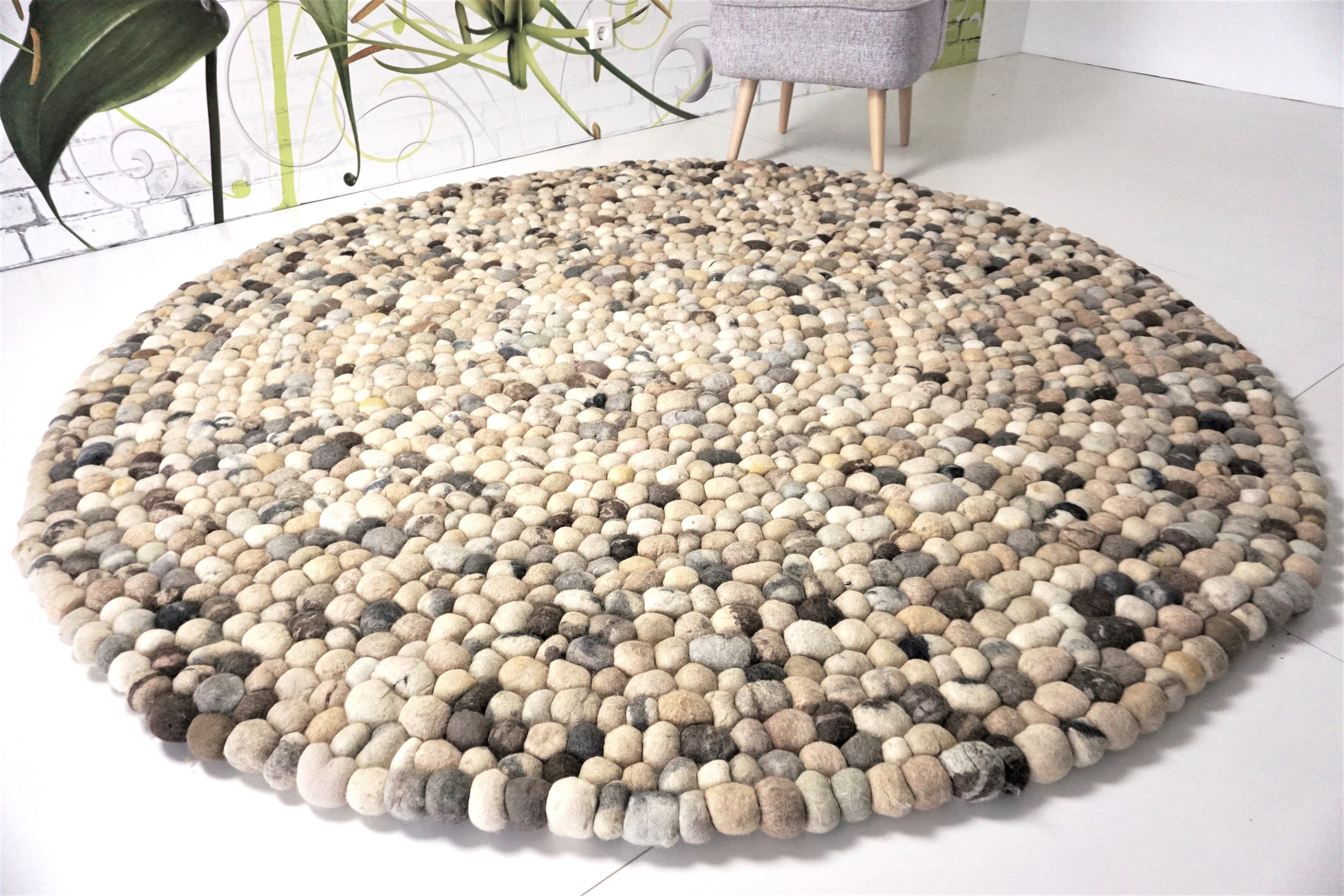 Felt Pom Poms Rug - Natural Felt Pom Poms Rug - Ball of Wool Rug to ...