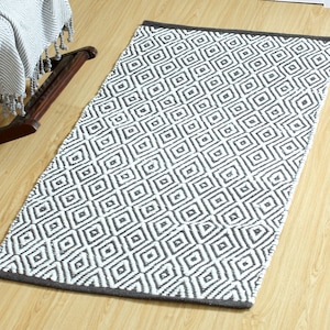 Scandinavian Cotton Handwoven Rug Multi Colored Zig Zag Pattern Cotton Handmade Rug Reversible Rug