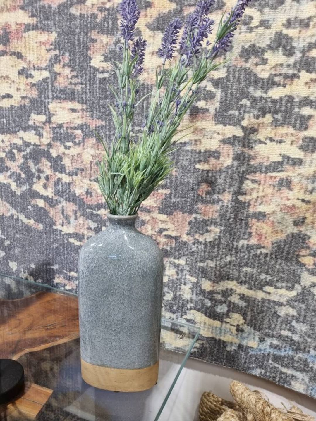 グレーの陶器製丸型装飾花瓶 - Etsy 日本