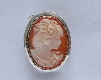 Brooch pendant cameo mounted in 925 k silver